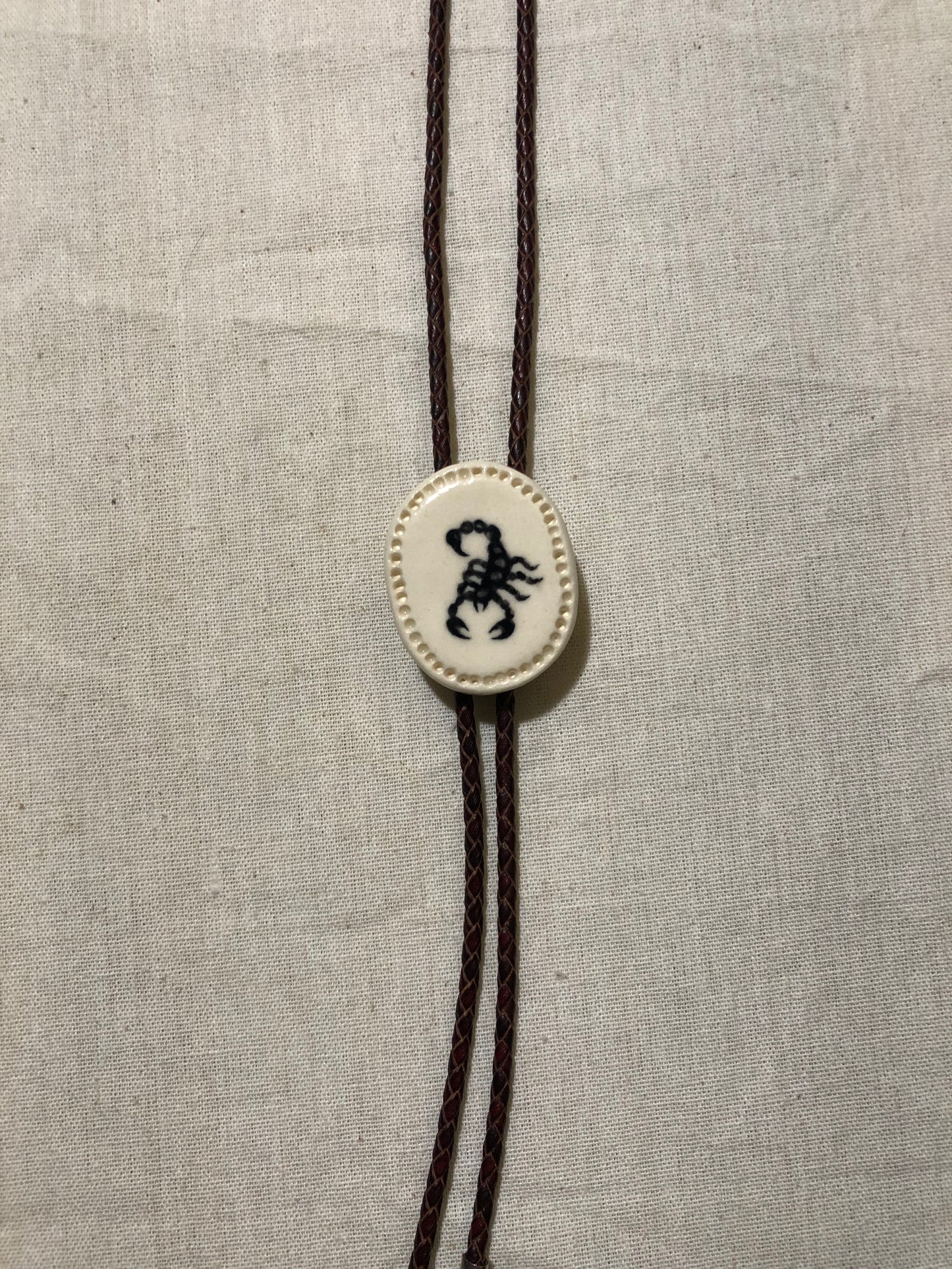 Alacrán bolo tie