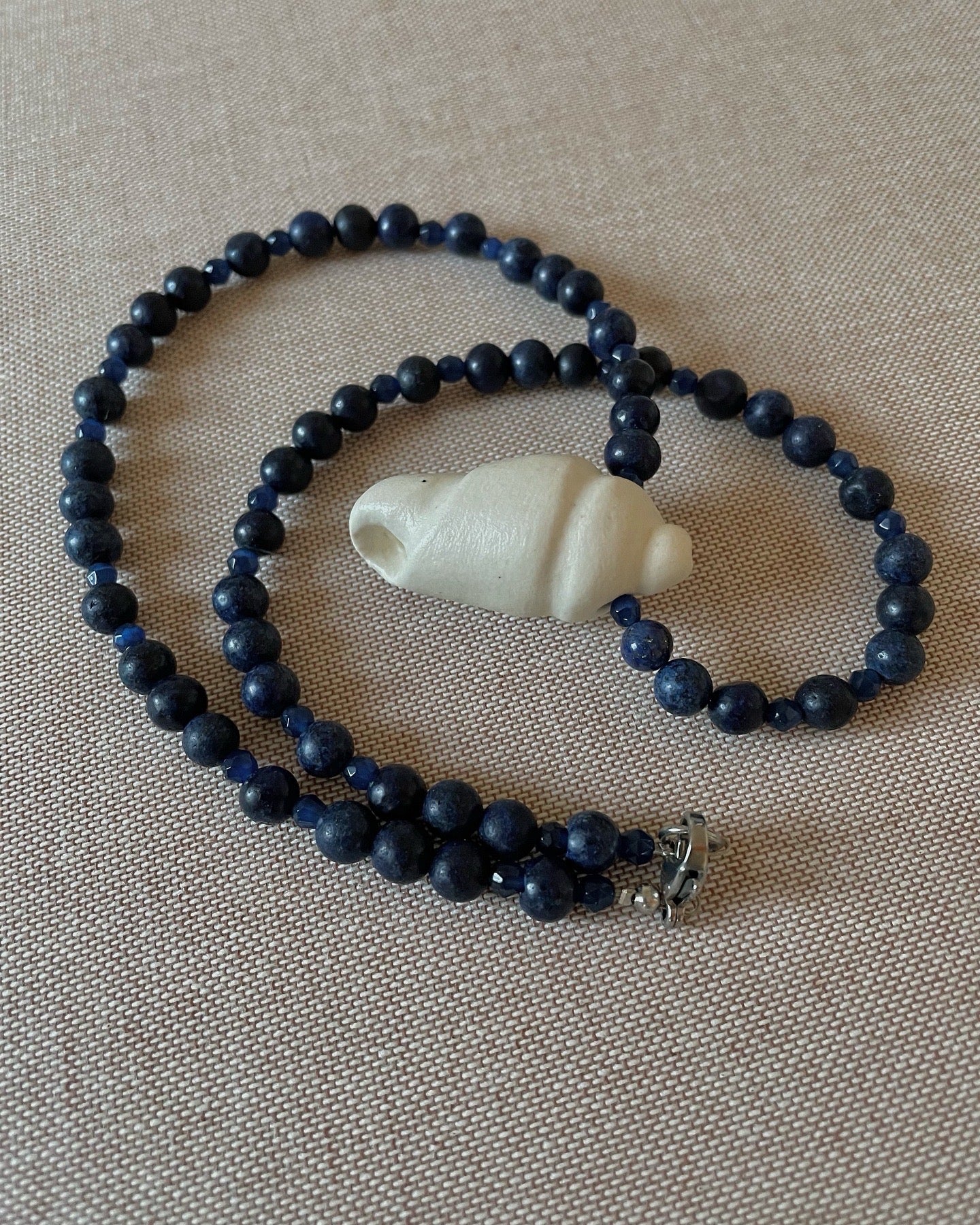 Ultramar collar