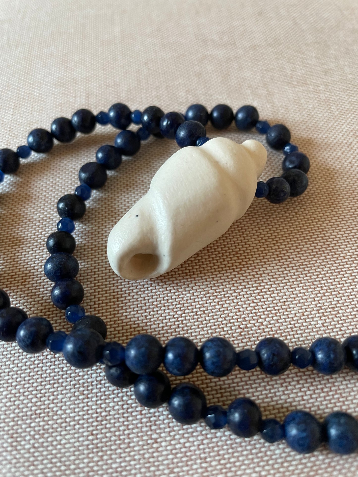 Ultramar collar