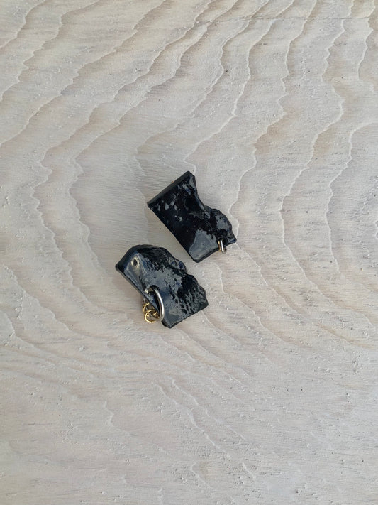 Aretes Roto Negro